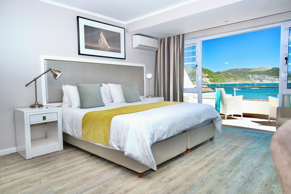 undefined Simon's Town Quayside Hotel 4