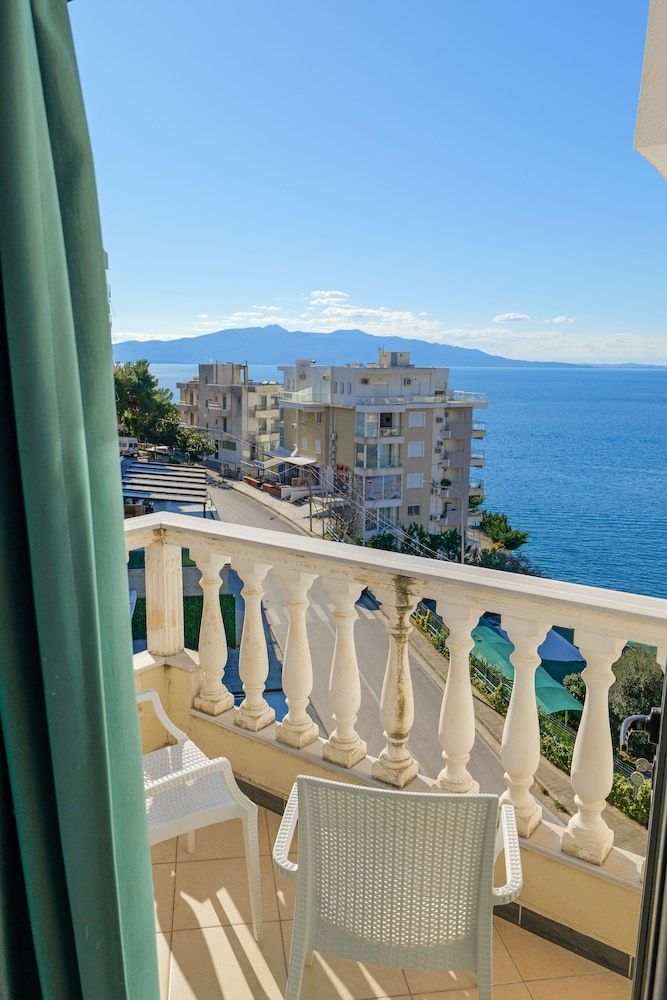 Hotel Iliria Double Room with Sea View 3