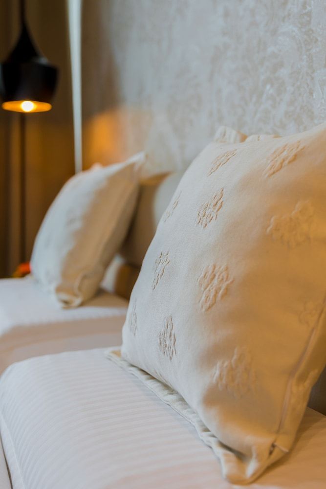 La Boheme Hotel Standard Double Room 6