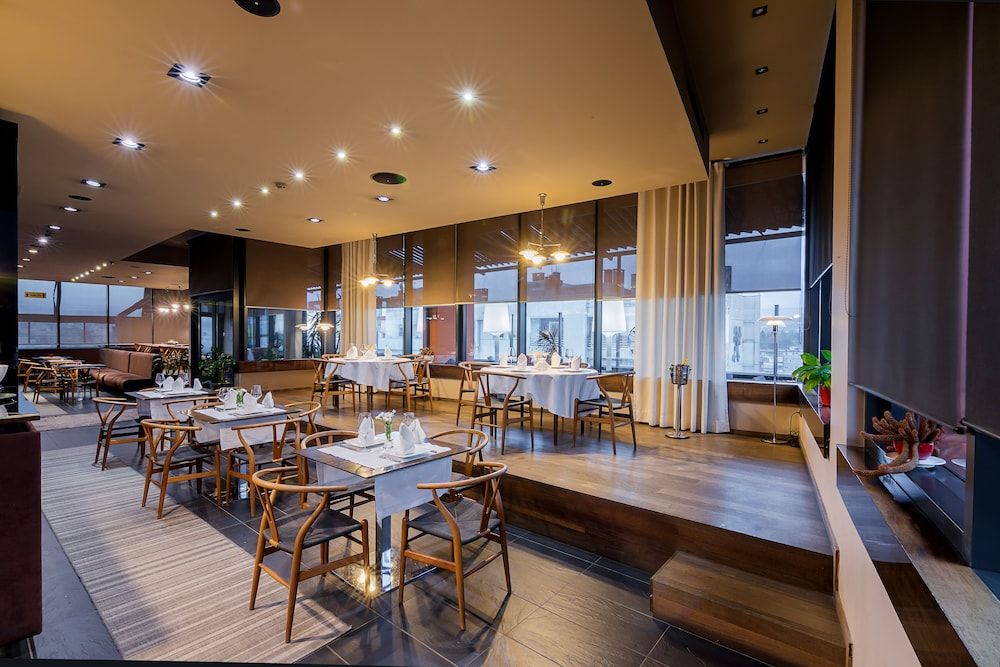 undefined La Boheme Hotel 8