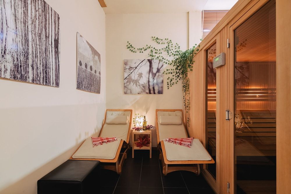 undefined La Boheme Hotel 7