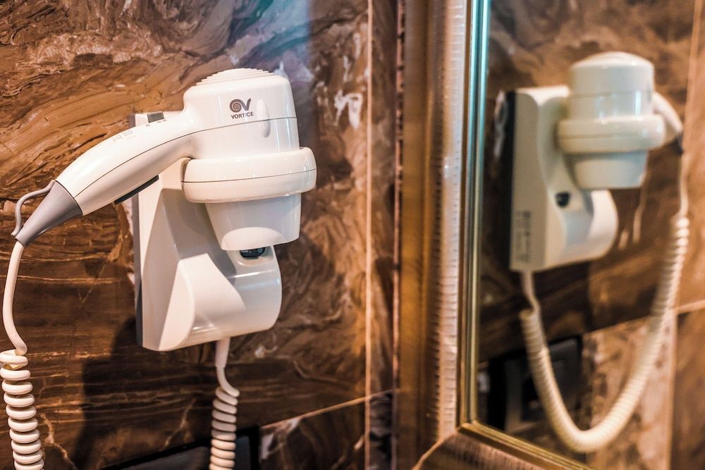 Senator Hotel Double Room 10