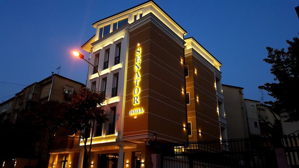 undefined Senator Hotel 9
