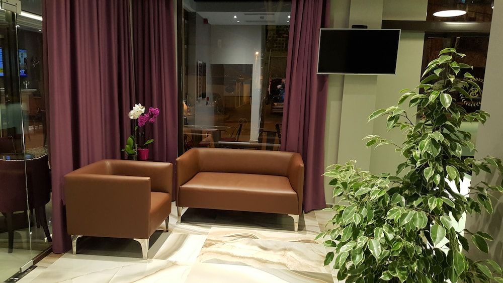 undefined Senator Hotel