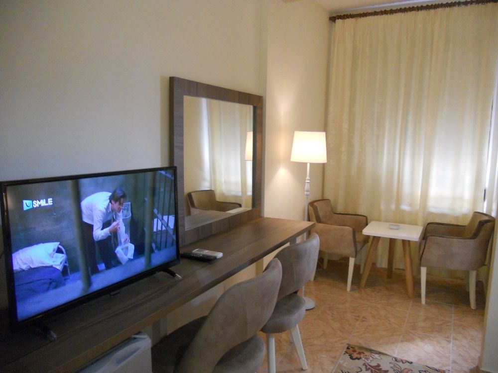 Hotel Onorato Superior Triple Room, 1 Bedroom, Non Smoking, Side Beach View 7