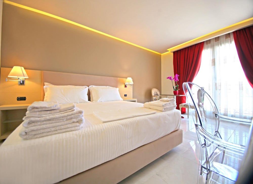 Hotel Palace Vlore Junior Suite 2
