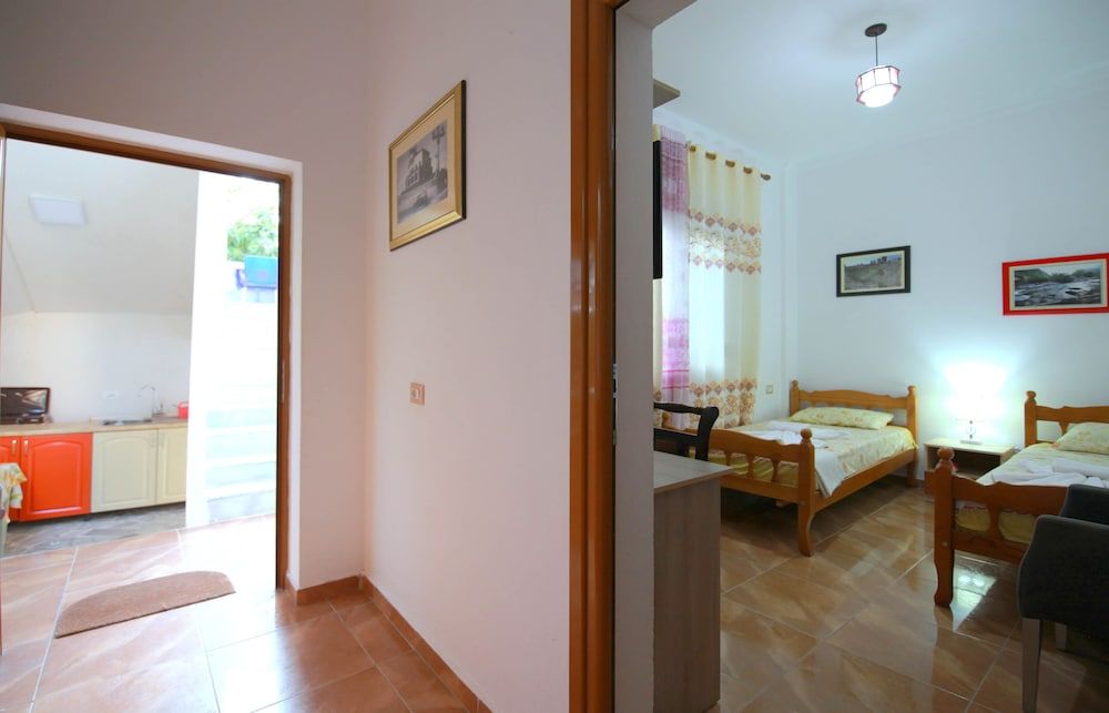 My Home Guest House Standard Twin Room, 2 Twin Beds, Shared Bathroom 6