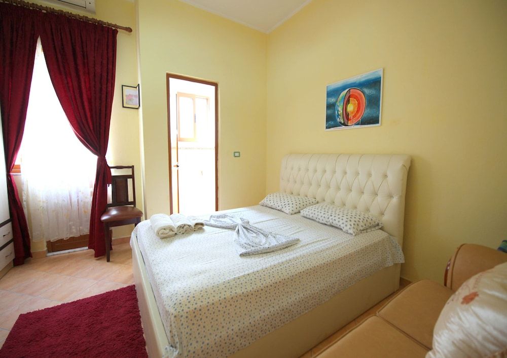 My Home Guest House Classic Room, Courtyard View