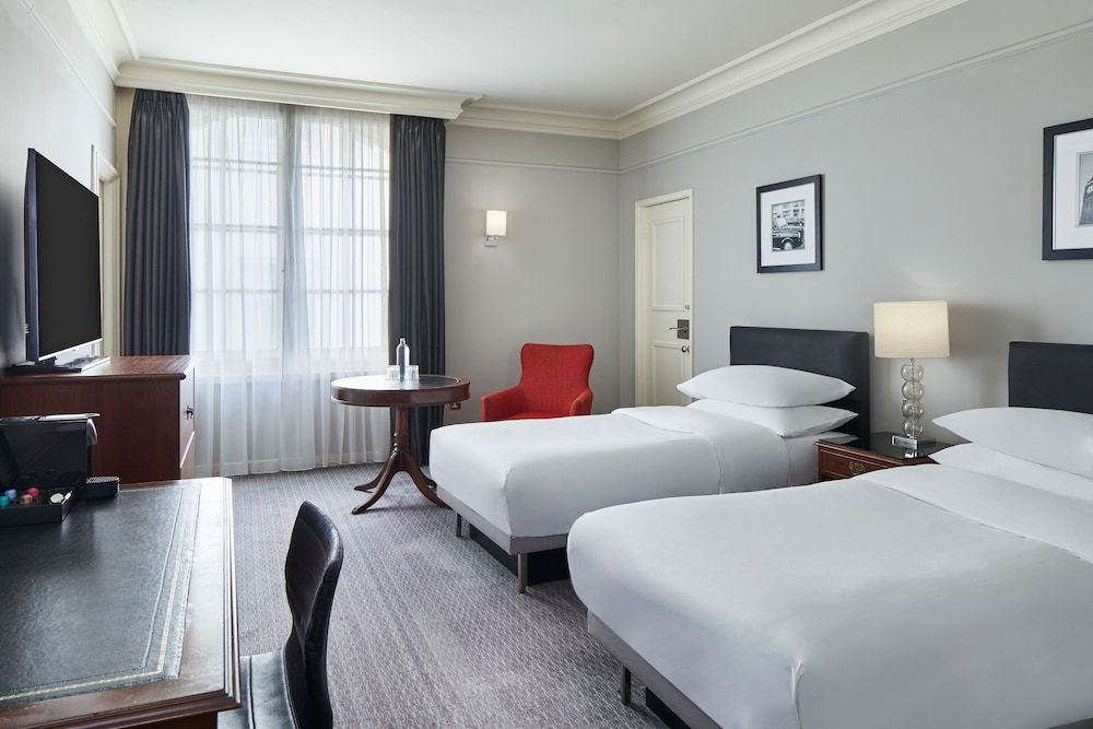 The Dilly Superior Twin Room