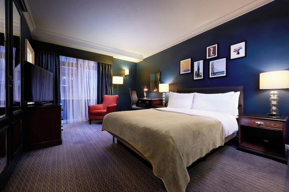 undefined The Dilly 8