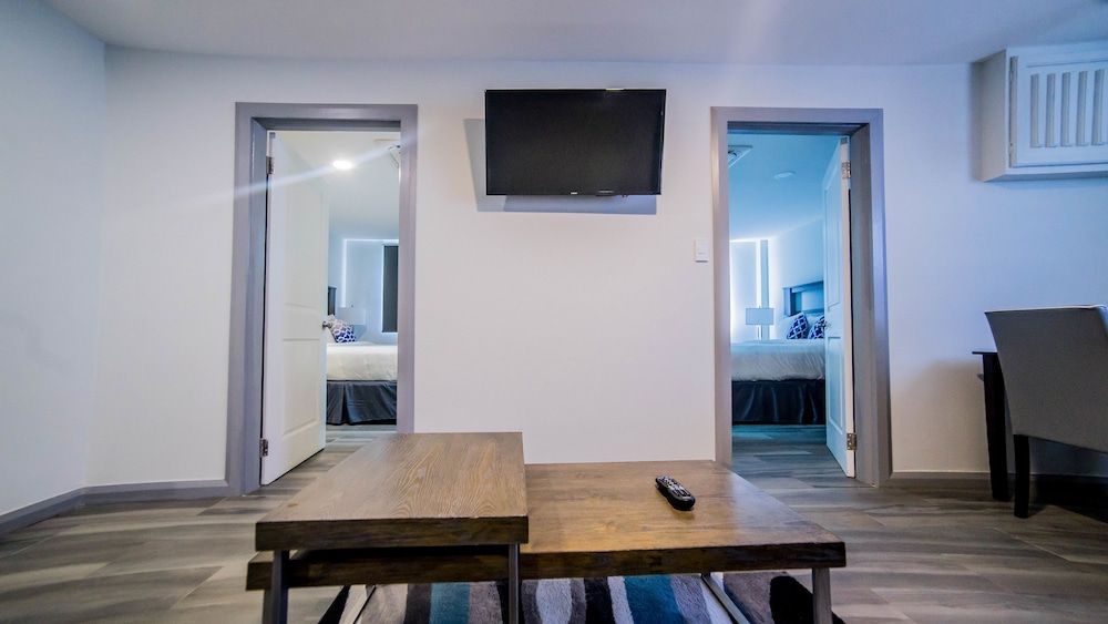 King's Hotel & Residences Family Suite, 2 Bedrooms, Kitchen 5