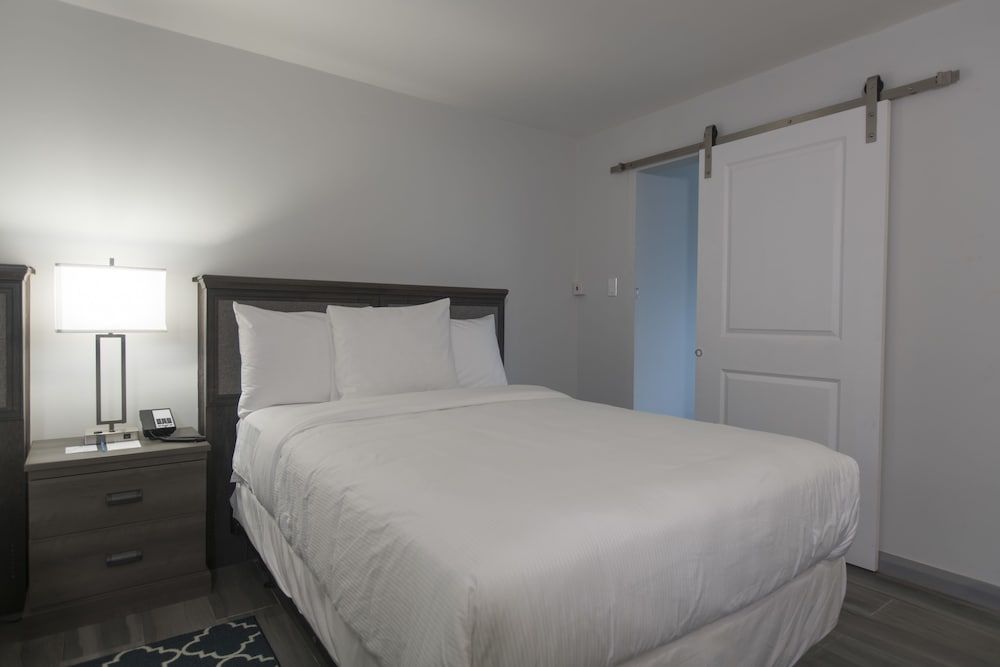 King's Hotel & Residences Comfort Twin Room, 2 Double Beds 2