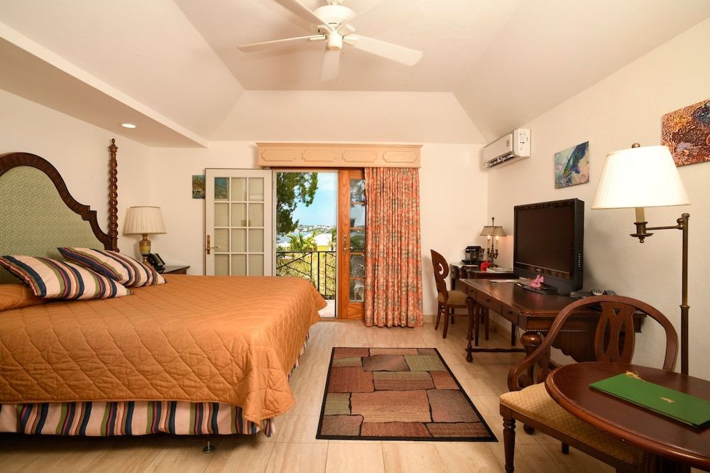 Deluxe, King, Balcony/Patio
