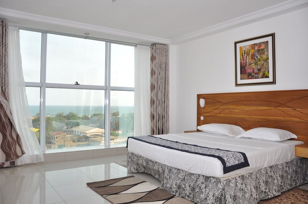 Rosalie's Apparts Apartment (Boticelli)