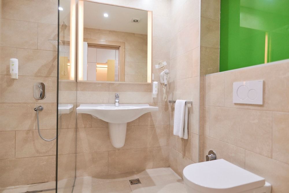 Hotel Han Bjelasnica Deluxe Double or Twin Room with Mountain View 5