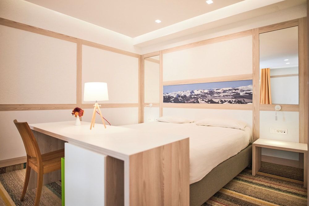 Hotel Han Bjelasnica Standard Family Room 2