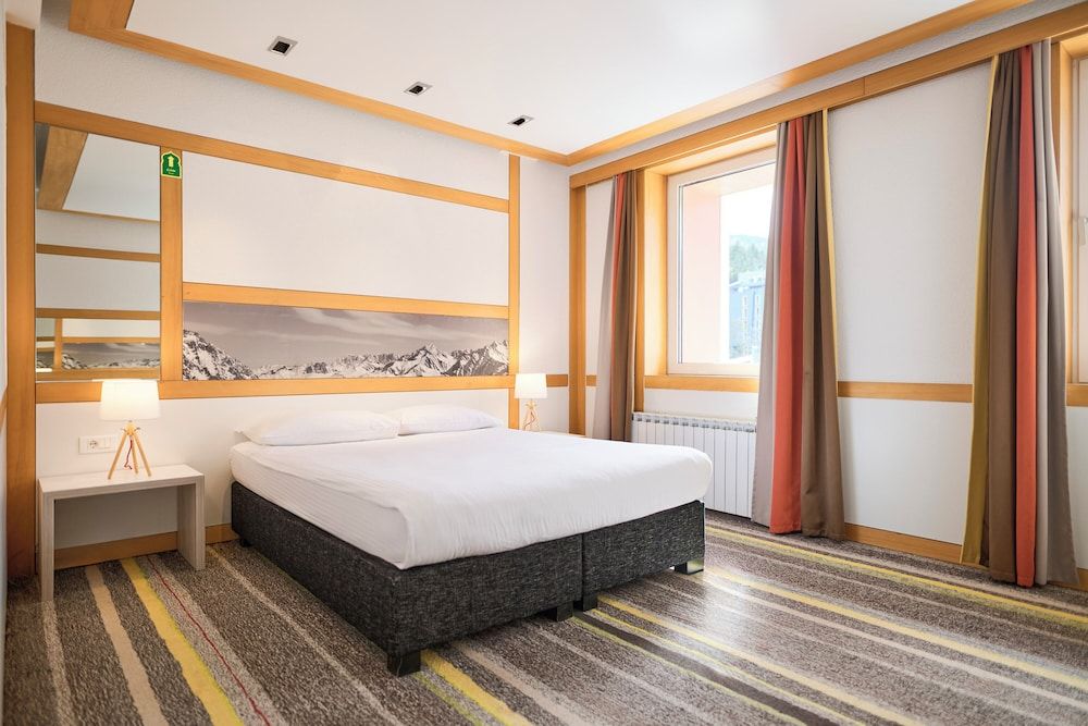 Hotel Han Bjelasnica Deluxe Double or Twin Room with Mountain View 4