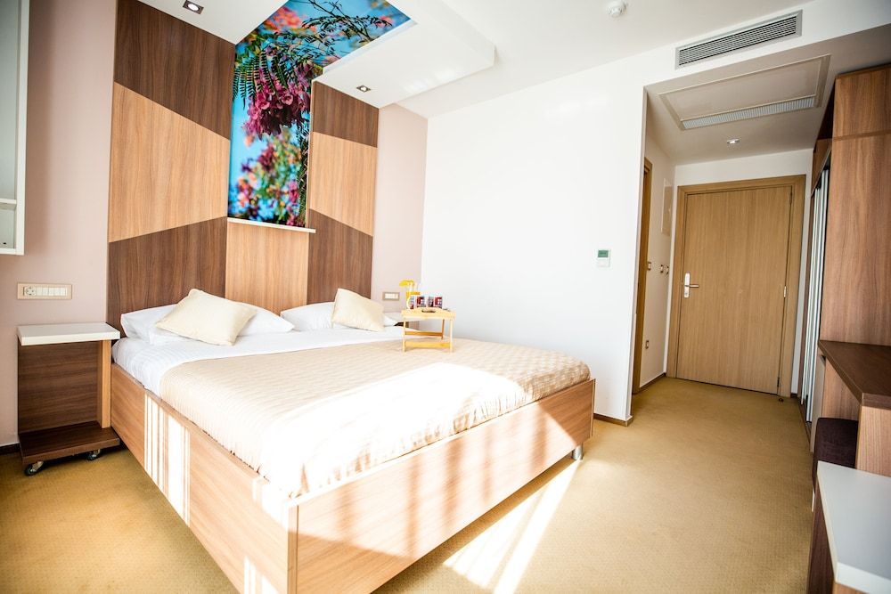 Hotel Herceg Superior Double or Twin Room 4