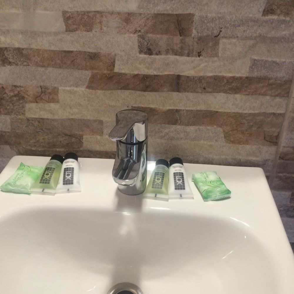 El Prado Hotel Standard Double Room 4