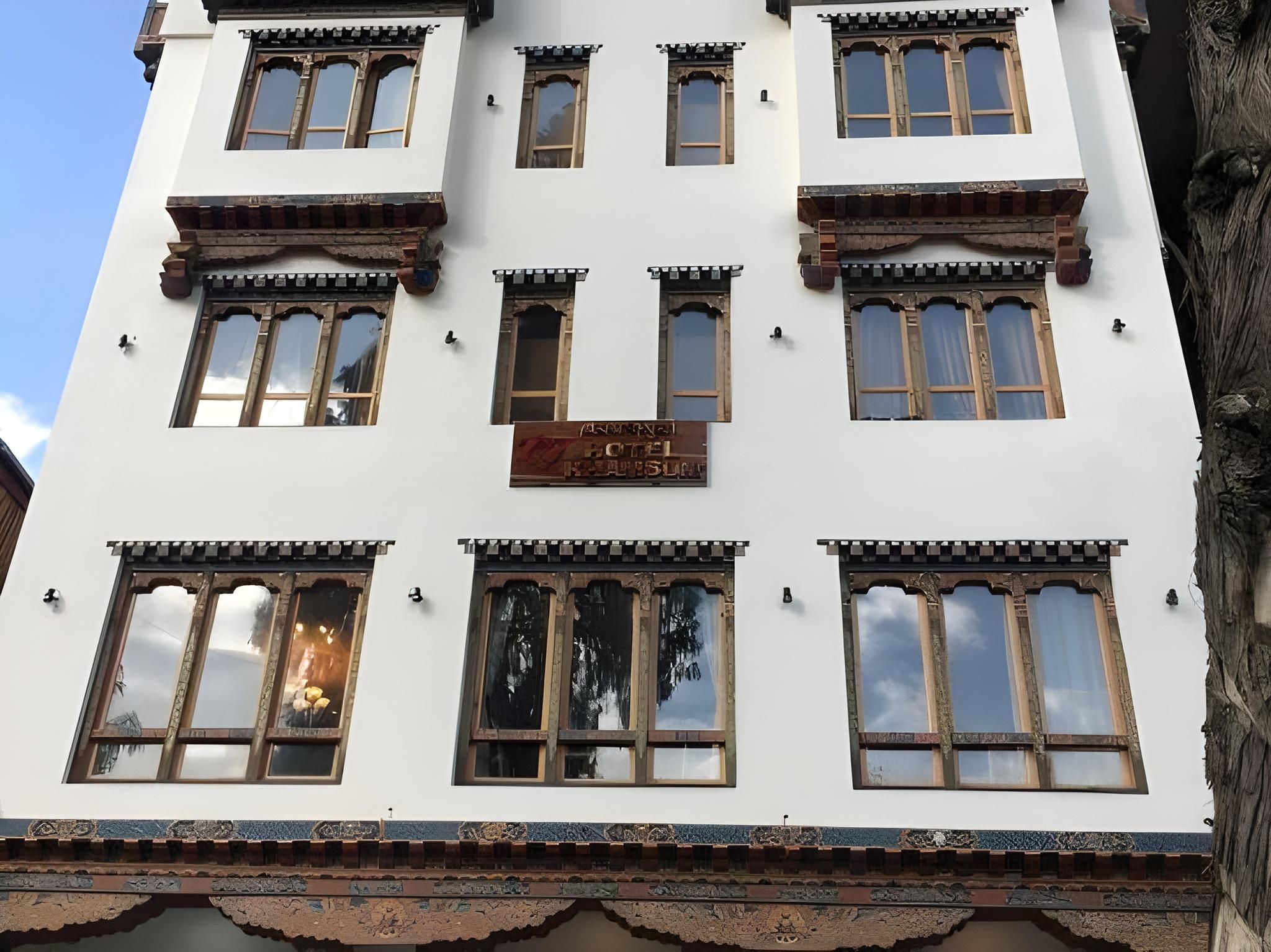 Hotel Khamsum
