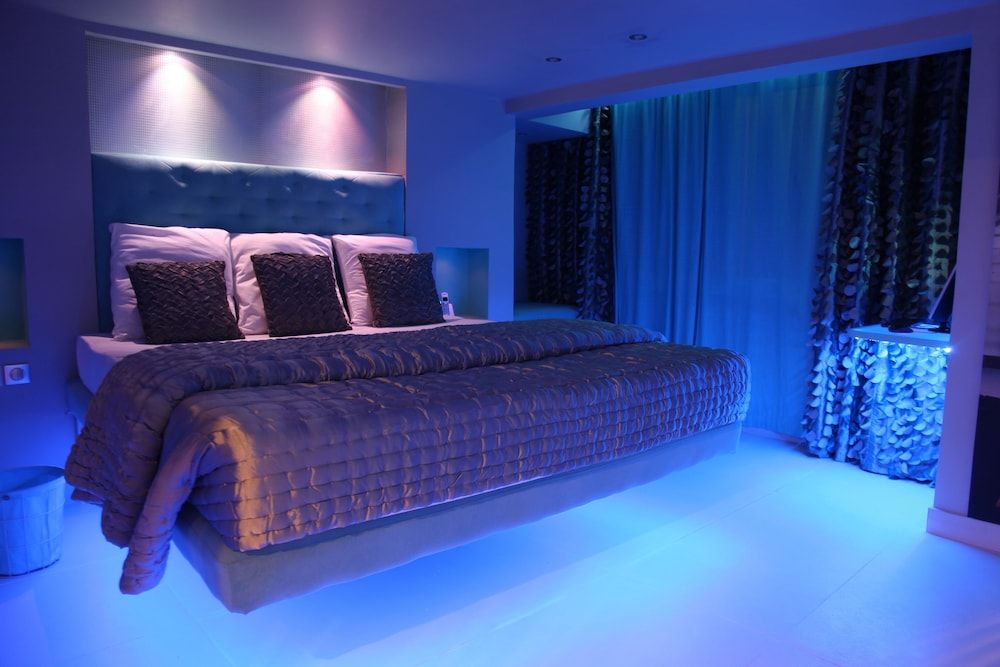 Le Wafou Suite (Levitation) 5