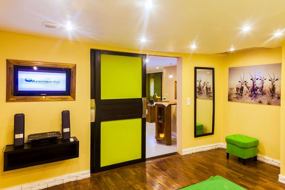 Le Wafou Premium Suite 2