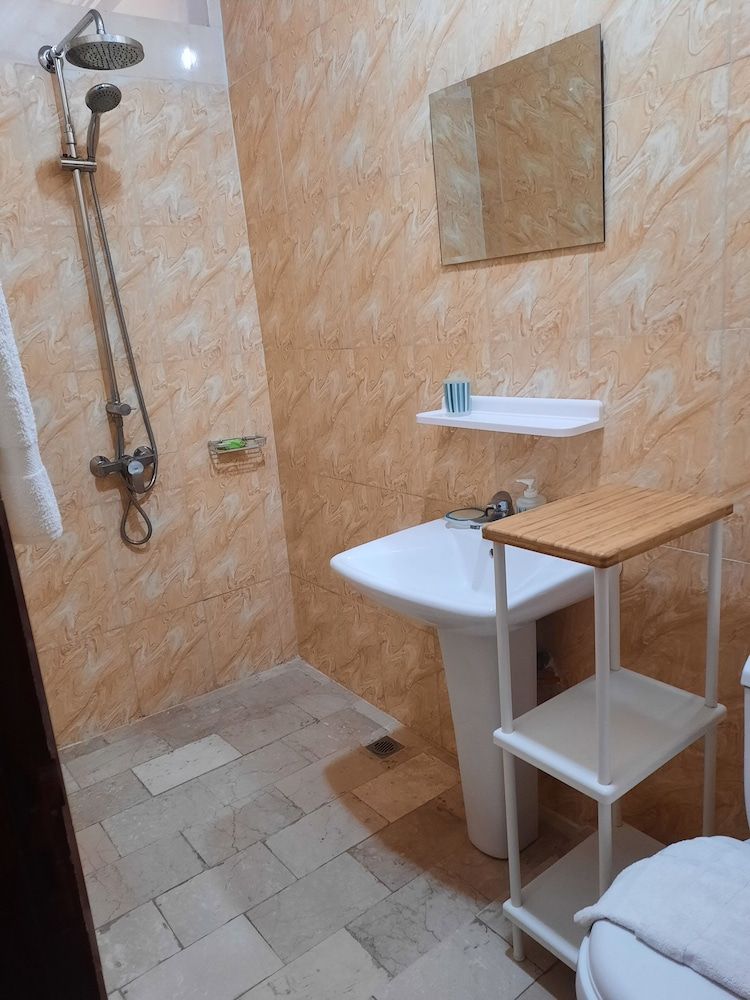 Résidence Mbemba Standard Double Room 15