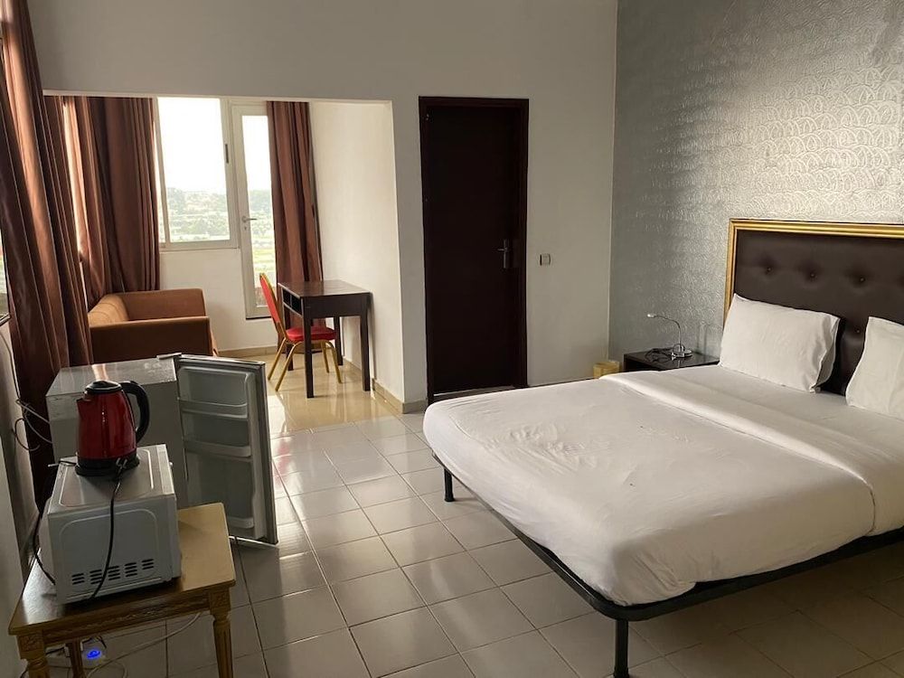 Résidence Mbemba Standard Double Room 12