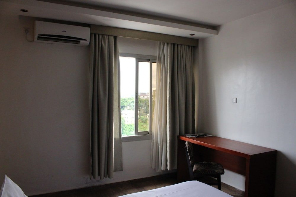 Lewat Hotel Deluxe Room 10