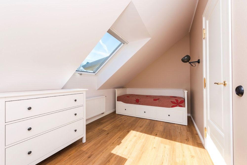 Apartment (Penthouse with Garden View)