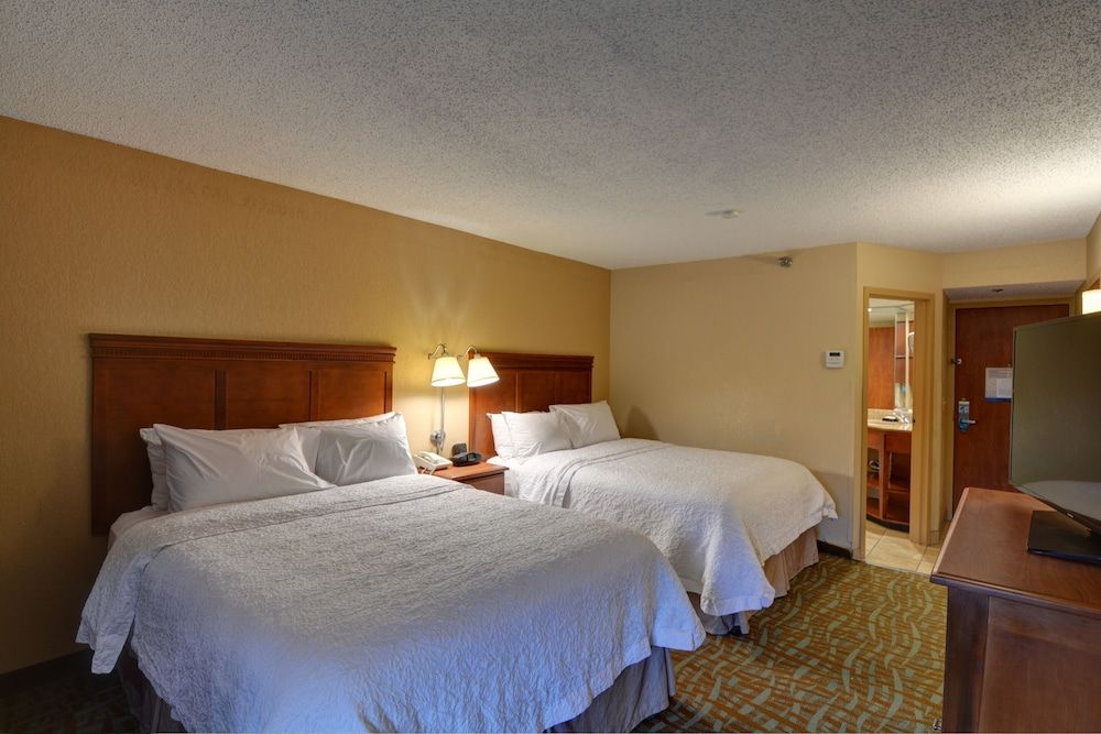 Room, 2 Queen Beds, Non Smoking