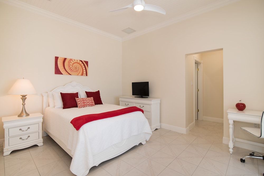 Luxury Villa, 6 Bedrooms, Ocean View, Beachfront