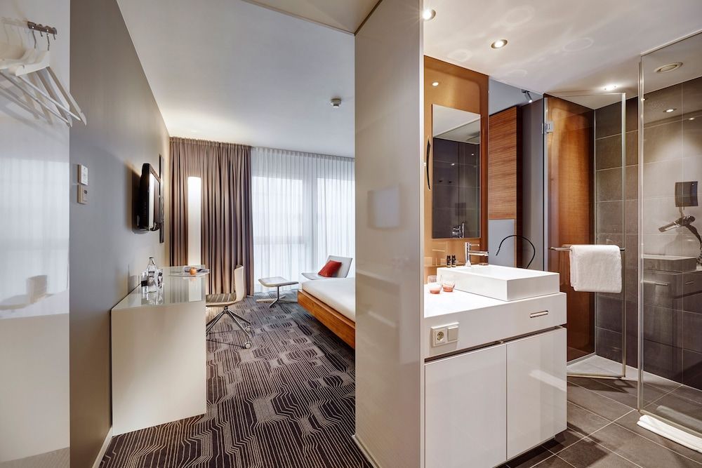 LÉGÈRE HOTEL Luxembourg Standard Double Room 8