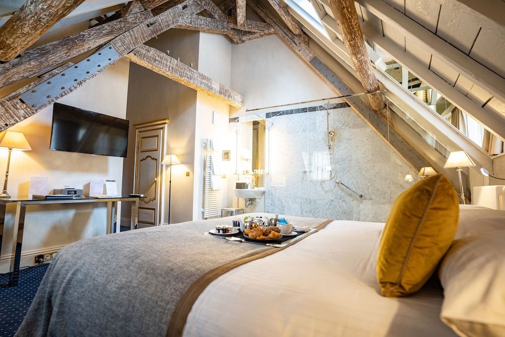 Hotel Le Place d'Armes - Relais & Châteaux Classic Double Room