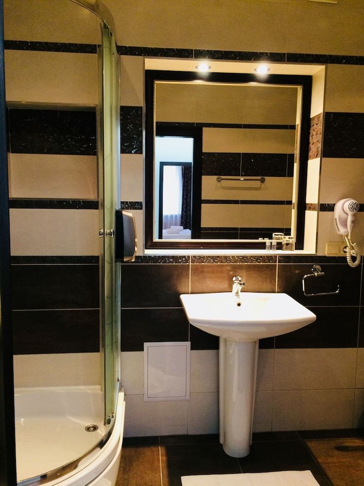 Aparthotel Chisinau Apartment, 2 Bedrooms 11