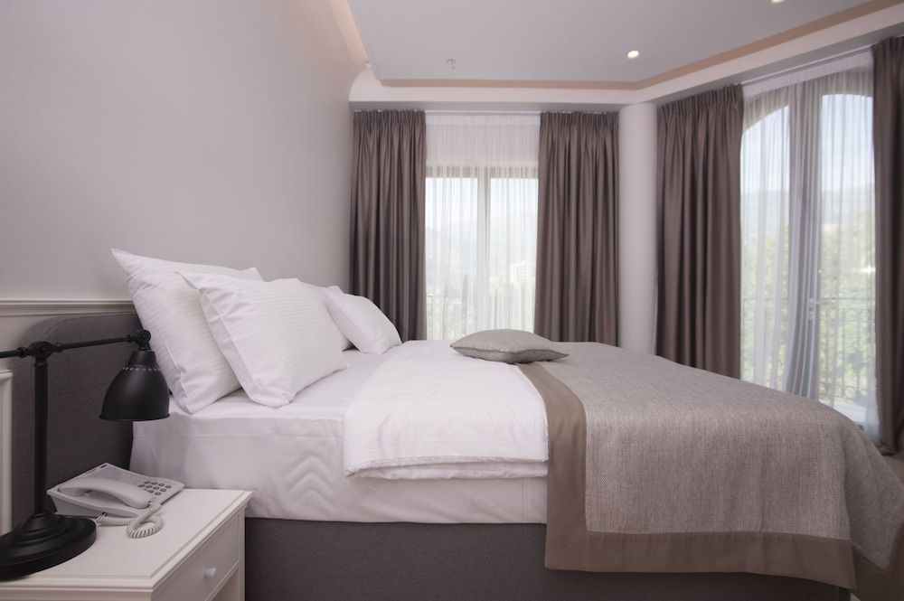 Hotel Majestic Superior Double or Twin Room, Balcony, Park View 6