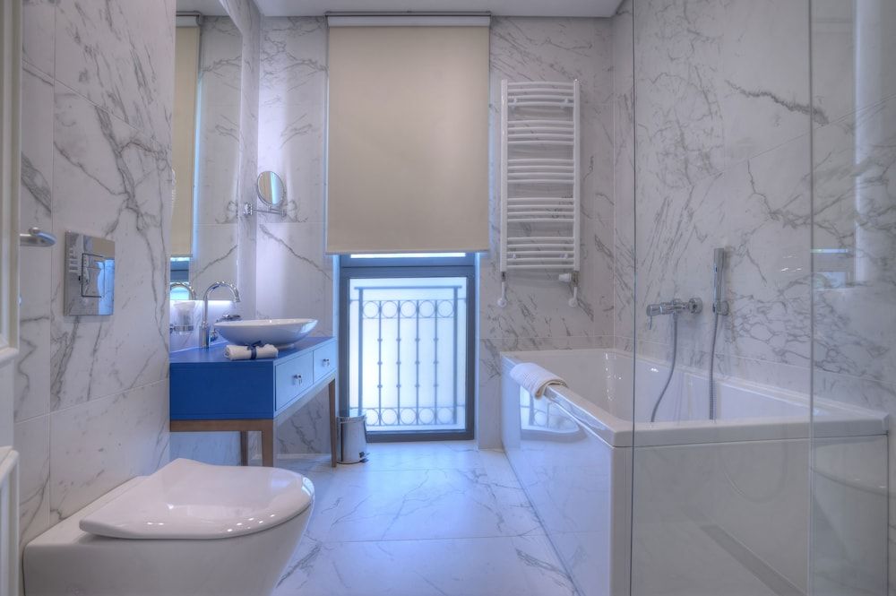 Hotel Majestic Superior Double or Twin Room, Balcony, Park View 8