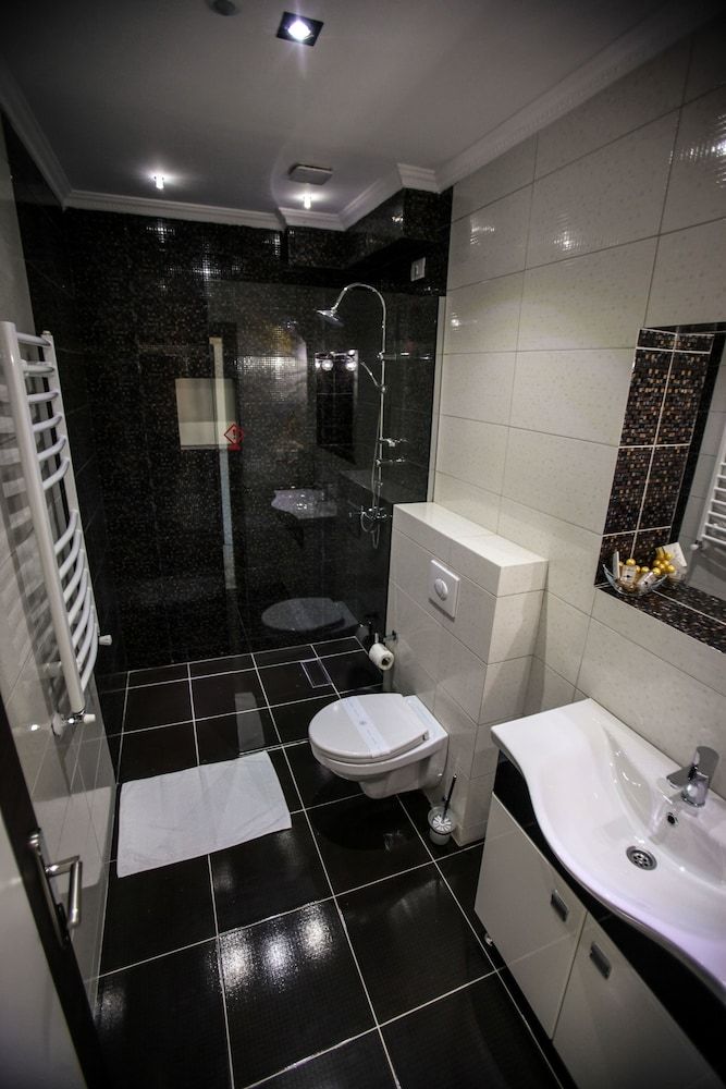 Hotel Montefila Quadruple Room, Balcony 8