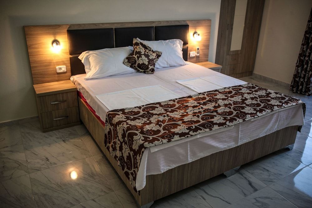 Hotel Montefila Triple Room, Balcony