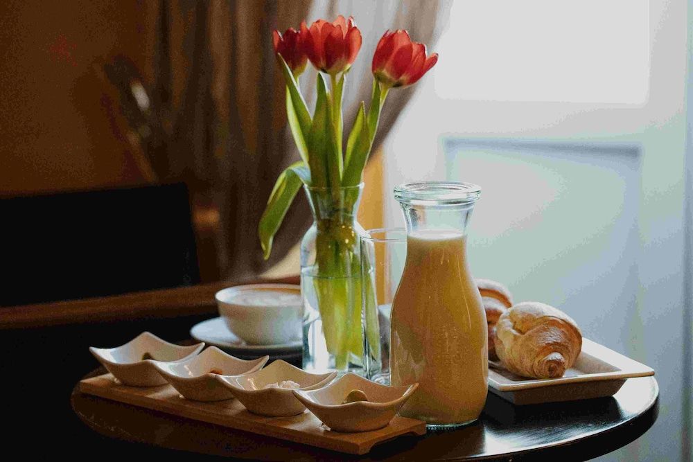 Historic Boutique Hotel Cattaro Double Room, City View 8