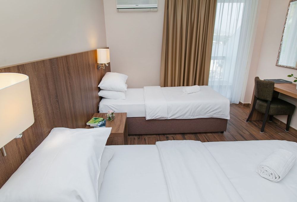 Hotel Sato Classic Double or Twin Room, 1 Bedroom, Balcony, Mountain View 3