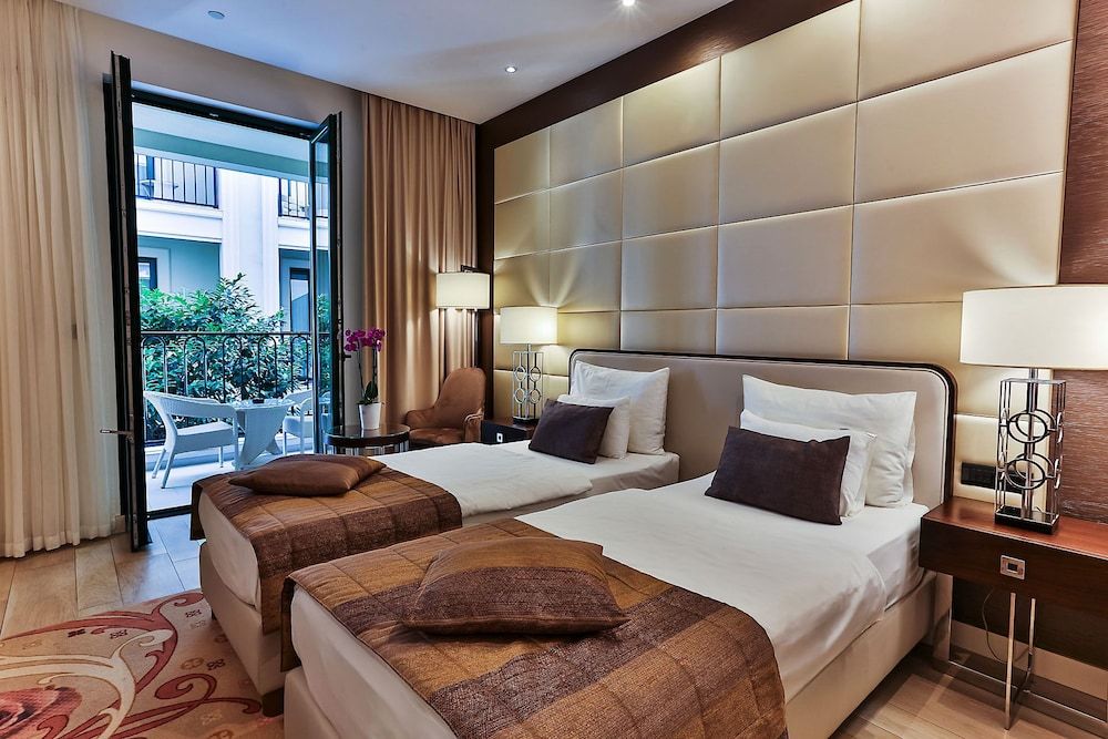 Standard Double or Twin Room, Balcony, Atrium view