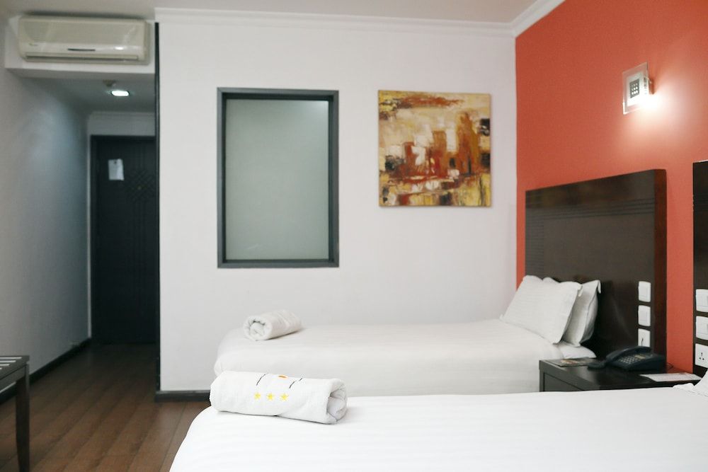 Central Hotel Tana Twin Room, Smoking 2