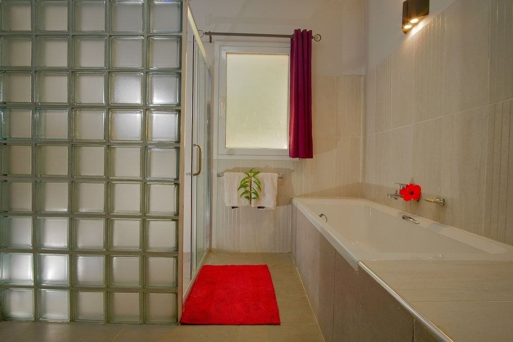 Villa les Orchidées Big Panoramic Suite with Sea and Garden view 6