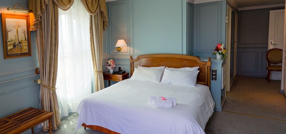 Hôtel Colbert Spa & Casino Senior Suite, 1 Bedroom, Non Smoking, City View 5