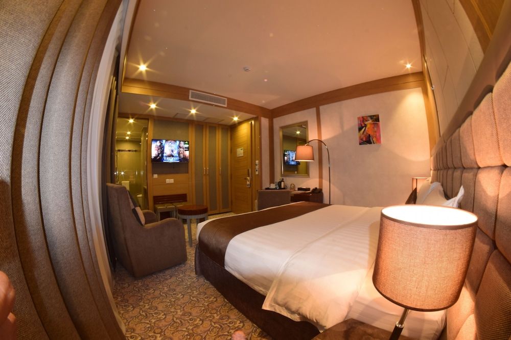 undefined Royal Mountain Hotel 10