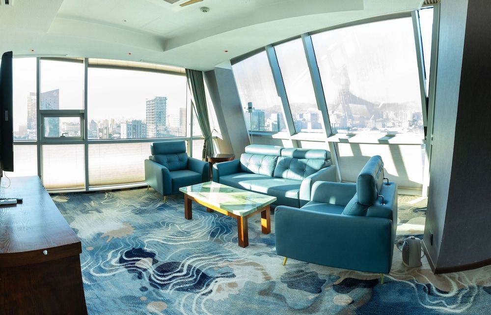 undefined Blue Sky Hotel & Tower 5