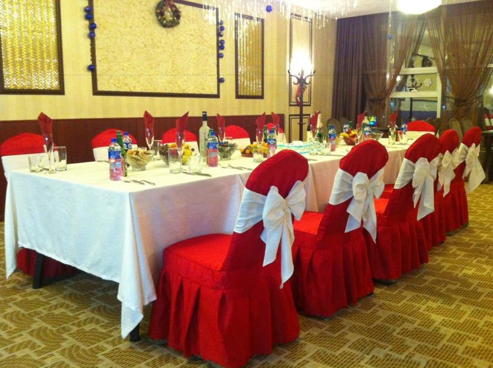 undefined Munkh Khustai Hotel 5
