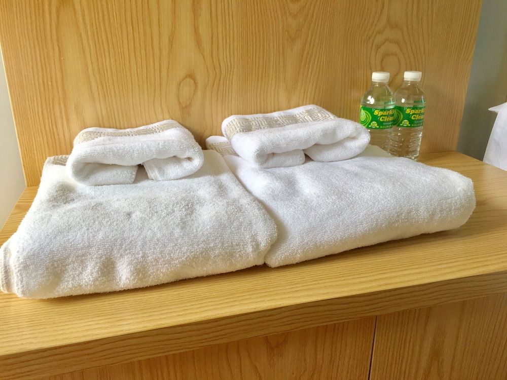 Saipan Vegas Resort Standard Double Room, 1 Double Bed 3