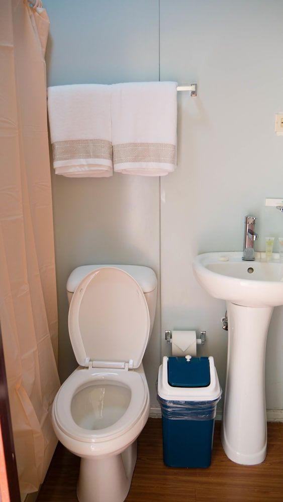 Saipan Vegas Resort Basic Double Room, 1 Double Bed 4